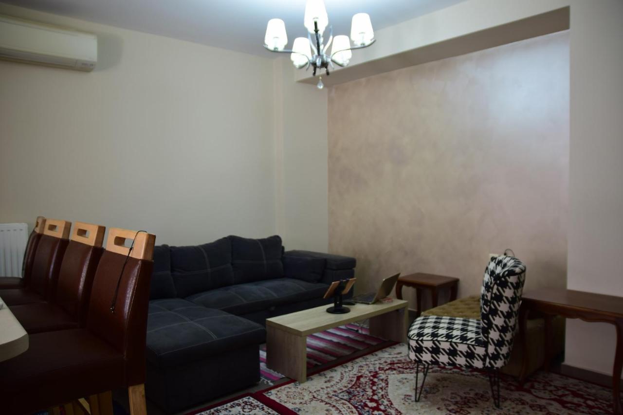 D'Angelos Apartments Karavomylos Exteriör bild